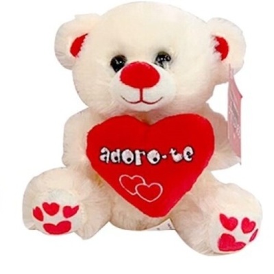 ursinho de peluche branco com coração vermelho bordado