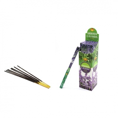 Caixa verde e roxa de incensos Arruda Lavanda com vários pauzinhos finos ao lado