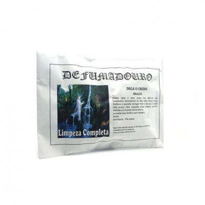 Pacote branco com texto DEFUMADOURO e imagem de cascata com texto Limpeza Completa