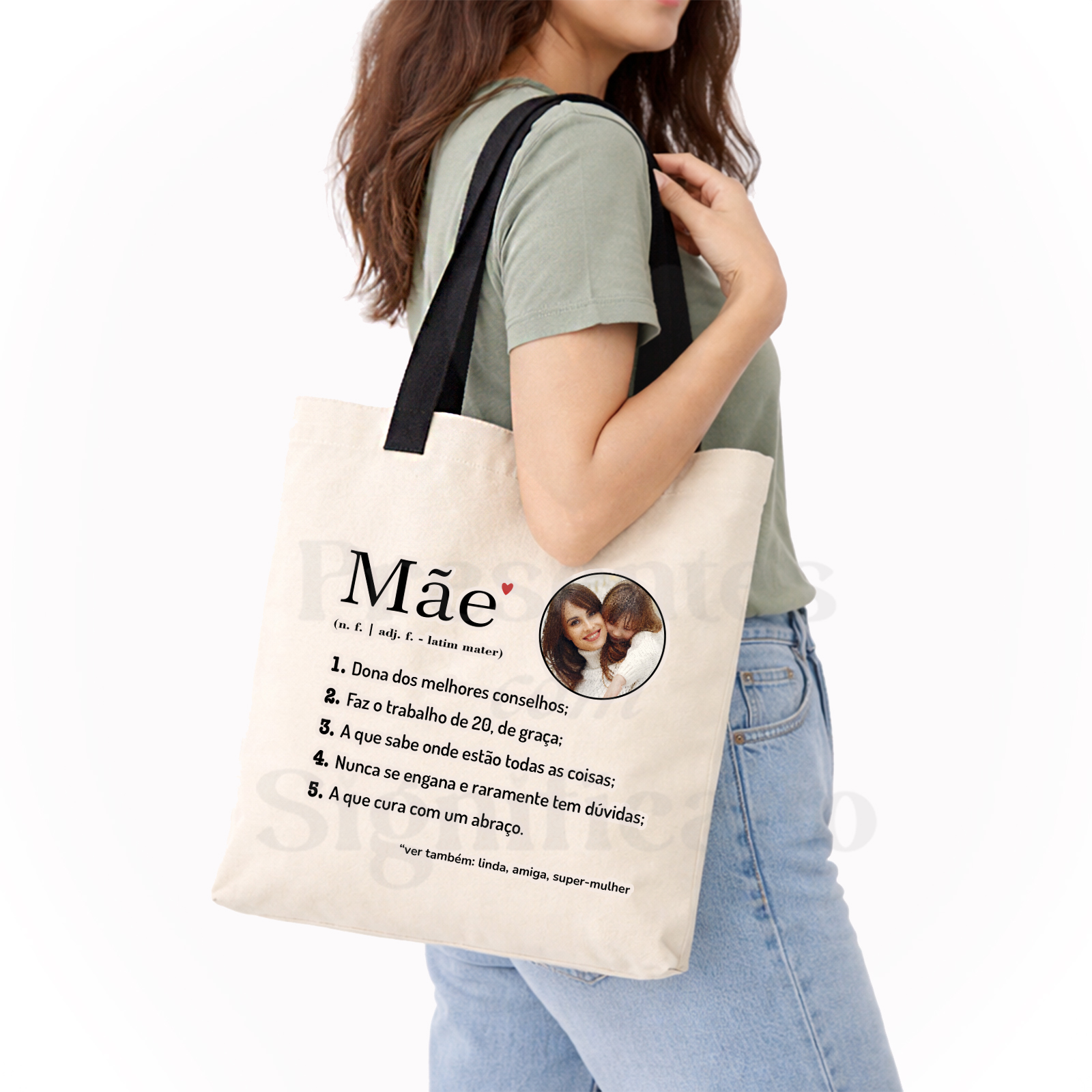 Saco/tote bag - definição de Mãe Sacola de pano bege com texto sobre mãe e foto de mulher com criança