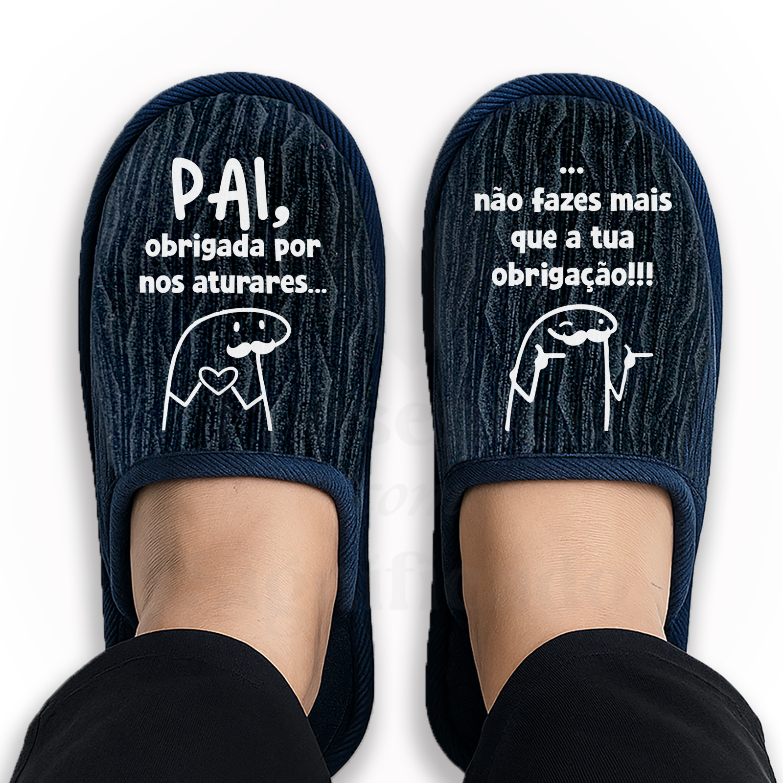 Chinelos de homem azul escuro personalizados (sola borracha) Ténis de casa azul escuro com texto branco para pai