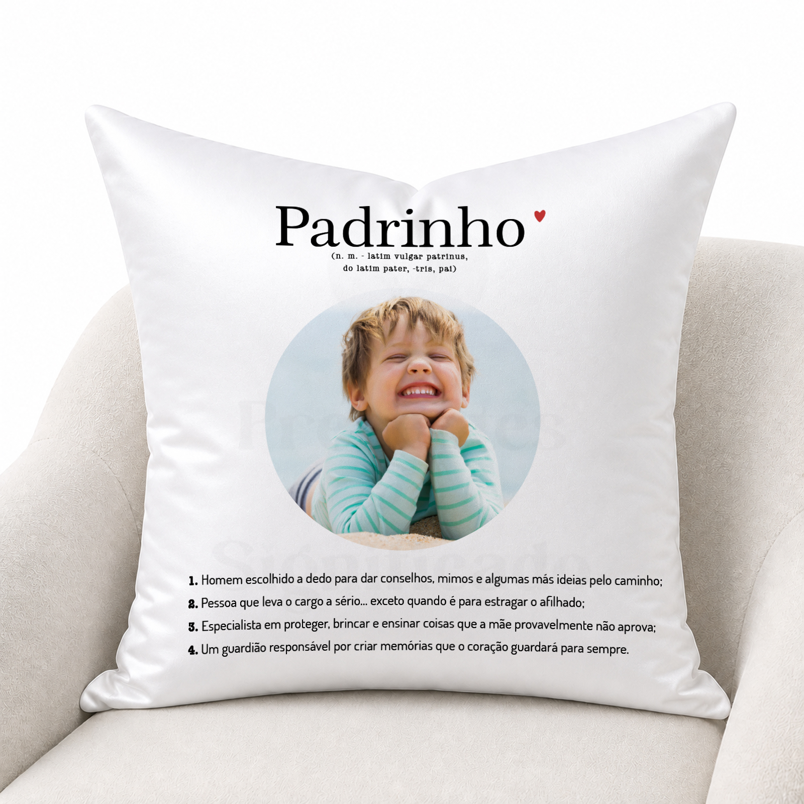 Fronha/Almofada - Padrinho Almofada branca decorativa com texto Padrinho e foto de criança sorridente