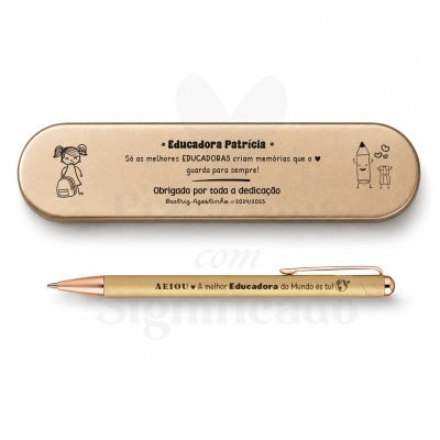 Estojo metálico dourado e caneta dourada para educadora com texto e ilustrações