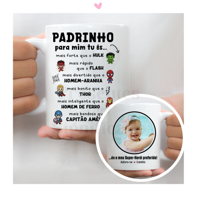 Caneca branca com texto e desenhos de super-heróis e foto de criança, dedicada a padrinho.