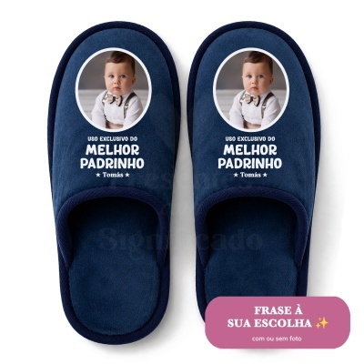 Chinelos azul escuro com foto de bebé e texto personalizado para padrinho