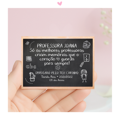 Quadro negro decorativo com mensagem para professora Joana em moldura de madeira