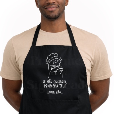 Avental preto com desenho de chef e texto em branco