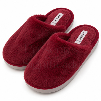 Chinelos de quarto vermelhos felpudos com sola branca e etiqueta JOMIX