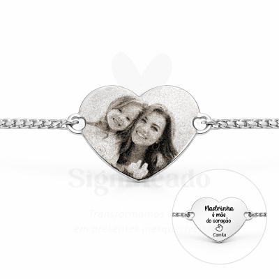 Pulseira prateada com pendente em coração e foto personalizada