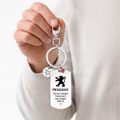 Porta-chaves metálico PEUGEOT com mensagem personalizada e pendente em forma de coração vermelho