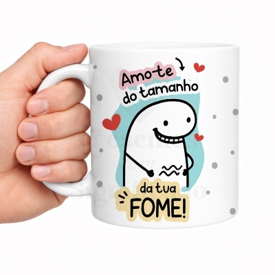 Caneca branca com desenho e texto em português sobre amor e fome