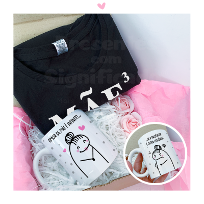 Conjunto com t-shirt preta e caneca branca com textos em português e ilustração de mulher