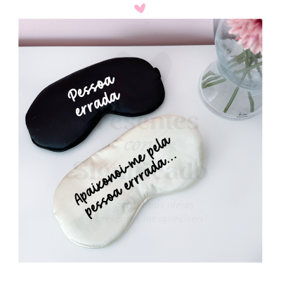 Máscaras de dormir preta e branca com textos em português