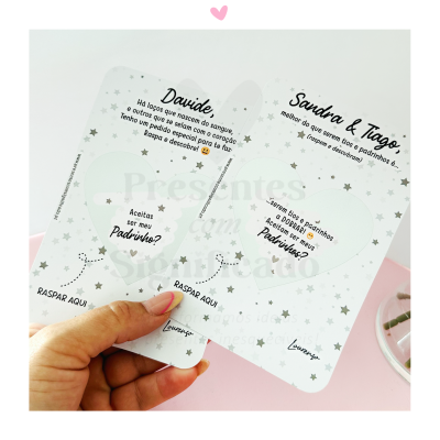 Cartões convite para padrinhos de batismo com estrelas cinza e texto preto em papel branco