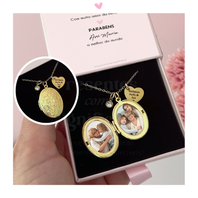 Colar medalhão dourado com fotos e caixa rosa