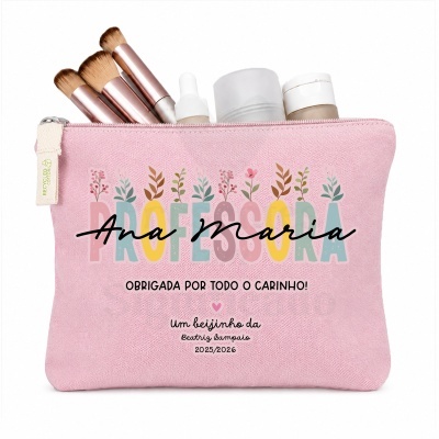 Necessaire rosa com texto personalizado e pincéis de maquilhagem e frascos dentro