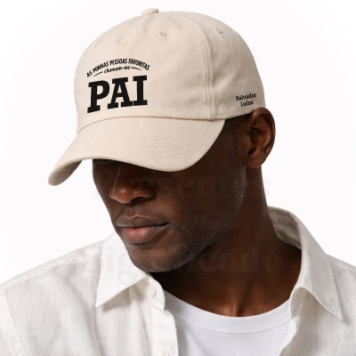 Boné bege com texto em preto PAI