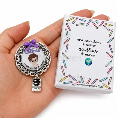 Chaveiro redondo personalizado para auxiliar com caixa decorativa branca
