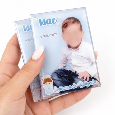 Lembrança de batizado personalizada com foto de criança e texto Isac 4 Maio 2019