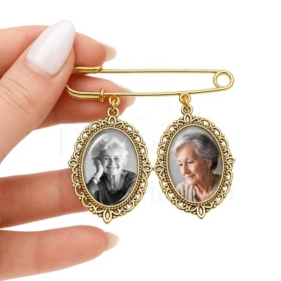 Alfinete de ouro com pendentes em moldura oval com fotos de senhoras idosas