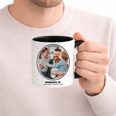 Caneca personalizada com foto de pai e filhos e texto Dia do Pai