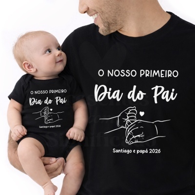 Conjunto pai e bebé com texto Dia do Pai e ilustração de punhos a tocar