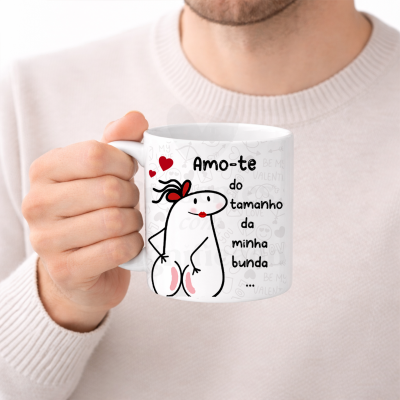 Caneca branca com ilustração e texto romântico em português