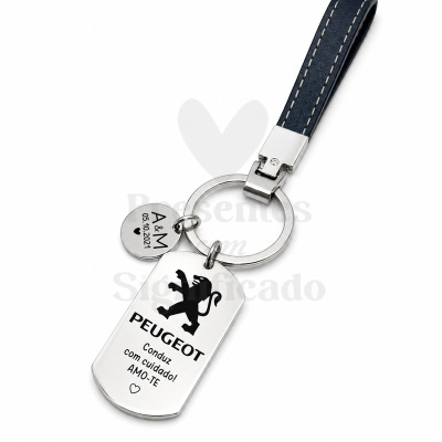 Porta-chaves metálico prateado com pendente PEUGEOT e fio de couro azul escuro