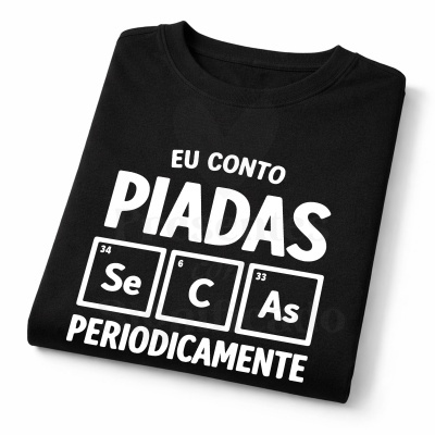 Camisola preta com texto humorístico e símbolos de elementos químicos.