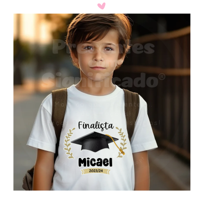 Camisola branca de criança com estampa de finalista e nome Micael