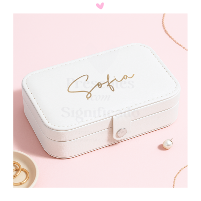Estojo porta-joias branco com nome Sofia impresso em dourado