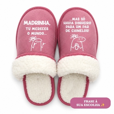 Par de chinelos rosa com forro branco e texto branco para madrinha.
