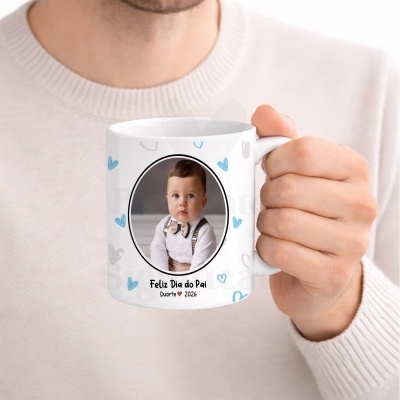 Caneca branca personalizada com foto de bebé e mensagem Feliz Dia do Pai