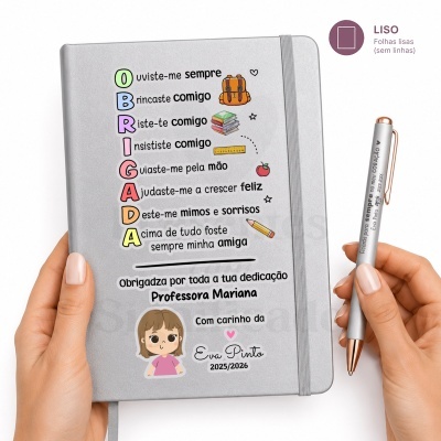 Caderno cinzento personalizado com texto colorido e caneta prateada gravada