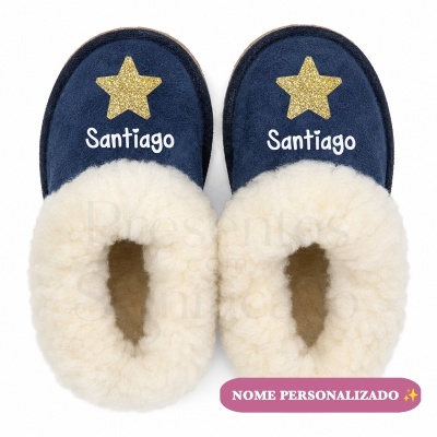 Chinelos de quarto azuis com nome personalizado Santiago e estrela dourada