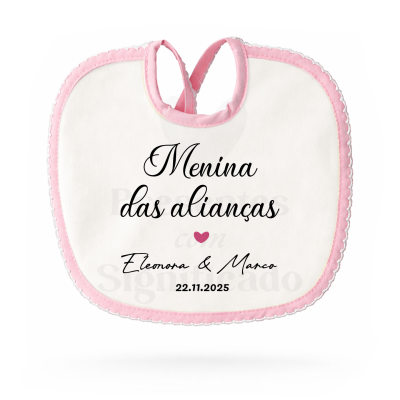 Babete de bebé branco com bordadura rosa e texto impresso