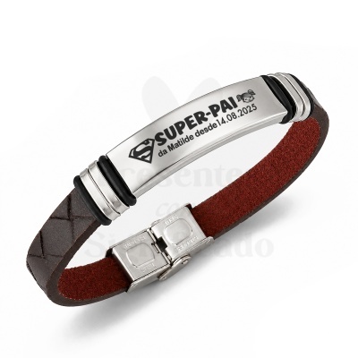 Pulseira de couro castanho com placa metálica prateada gravada com texto de presente para pai