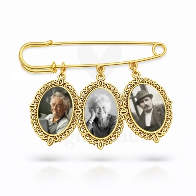 Alfinete dourado com três molduras ovais penduradas com fotografias antigas.
