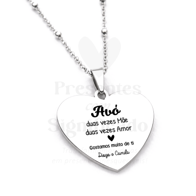 Colar pendente em forma de coração prateado com mensagem gravada em português