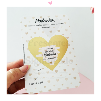 Cartão decorativo para pedido especial a madrinha com coração dourado para raspar