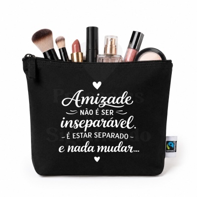 Necessaire preta com maquilhagem e texto sobre amizade