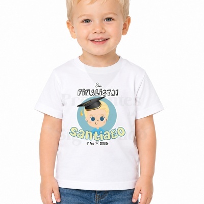 Camisola branca de criança com texto e desenho estampados