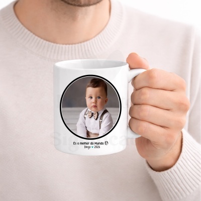Caneca branca personalizada com foto de bebé e texto
