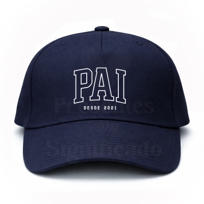 Boné azul escuro com texto branco PAI DESDE 2021