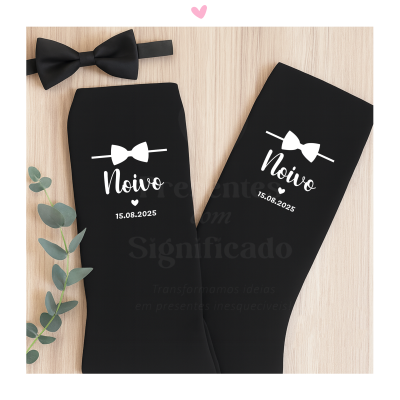 Meias pretas com estampado 