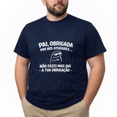 T-shirt azul com texto engraçado para pai em português e desenho de personagem