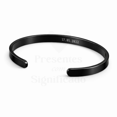 Pulseira rígida preta em metal com gravação interior da data 17.05.2022
