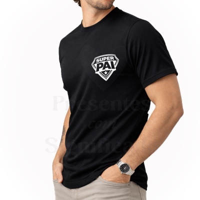 T-shirt preta com texto branco SUPER PAI no peito