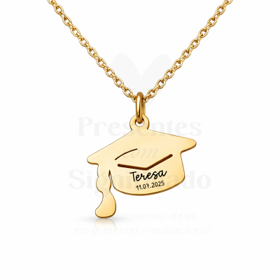 Colar dourado com pendente chapéu de formatura personalizado Teresa 11.07.2025