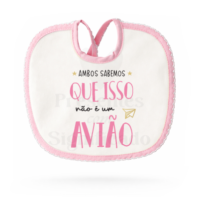 Babete de bebé branco com borda rosa e texto colorido imprimido